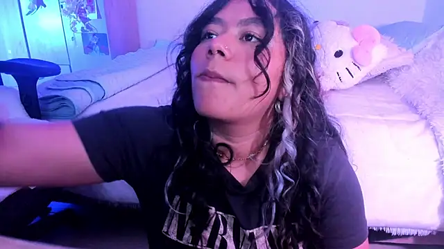 Snapshot of StephaniFox chatting on February 19, 2025, 3:06 am StephaniFox online show from February 19, 2025, 3:06 am