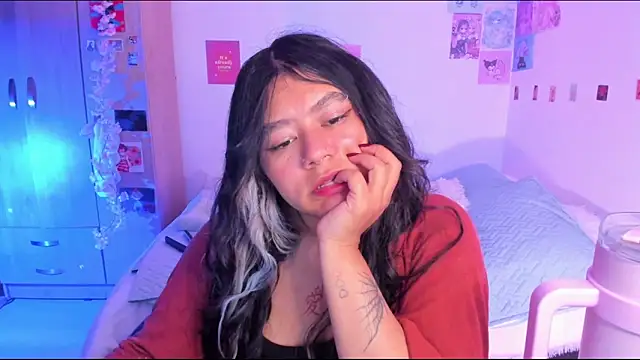 Snapshot of StephaniFox chatting on February 13, 2025, 2:23 am StephaniFox online show from February 13, 2025, 2:23 am
