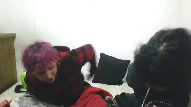 toxikkka online show from September 23, 2025, 3:52 pm