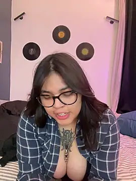 miacanela xo online show from March 7, 2026, 2:29 am