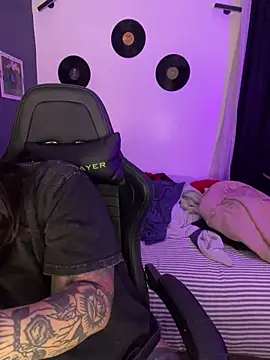 miacanela xo online show from April 6, 2026, 4:46 am