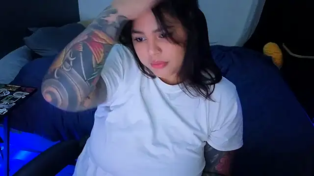 miacanela xo online show from July 12, 2026, 1:28 am