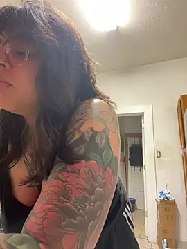 miacanela xo online show from July 20, 2026, 4:20 am