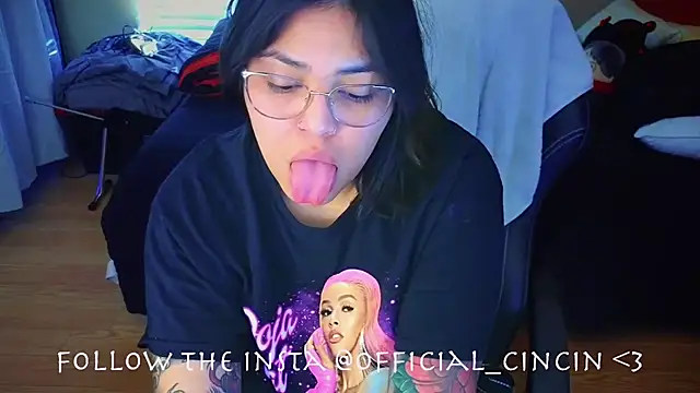 Snapshot of miacanela_xo chatting on February 27, 2025, 12:25 am miacanela xo online show from February 27, 2025, 12:25 am
