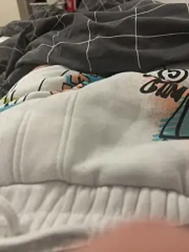 Snapshot of bdsm19 chatting on February 6, 2026, 7:43 pm bdsm19 online show from February 6, 2026, 7:43 pm