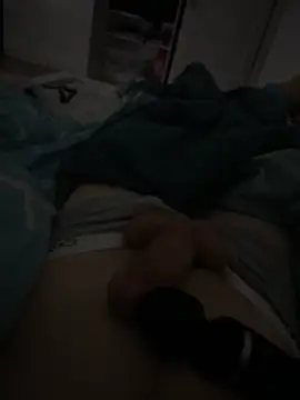 Snapshot of bdsm19 chatting on February 27, 2026, 12:33 am bdsm19 online show from February 27, 2026, 12:33 am