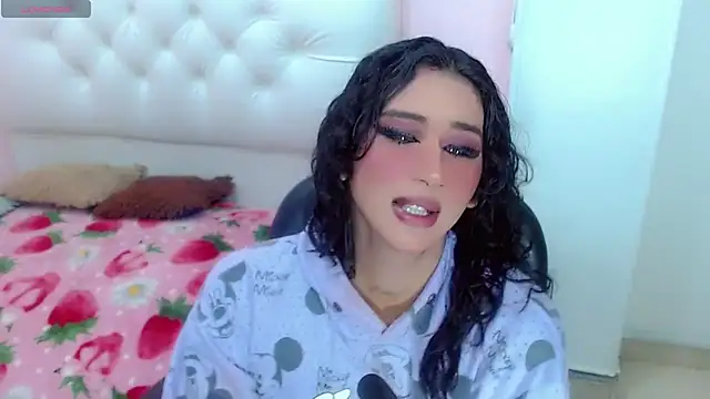 Snapshot of kinverly_sexyx chatting on January 15, 2026, 4:27 am kinverly sexyx online show from January 15, 2026, 4:27 am