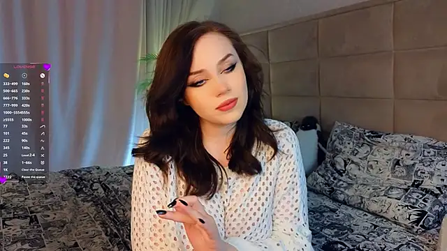 AsteriaHamel online show from February 26, 2025, 1:11 pm