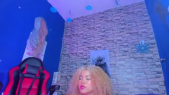 Snapshot of sofiacastillo01 chatting on March 20, 2025, 11:23 pm sofiacastillo01 online show from March 20, 2025, 11:23 pm