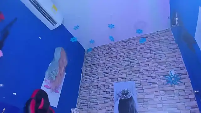 Snapshot of sofiacastillo01 chatting on March 20, 2025, 5:15 pm sofiacastillo01 online show from March 20, 2025, 5:15 pm