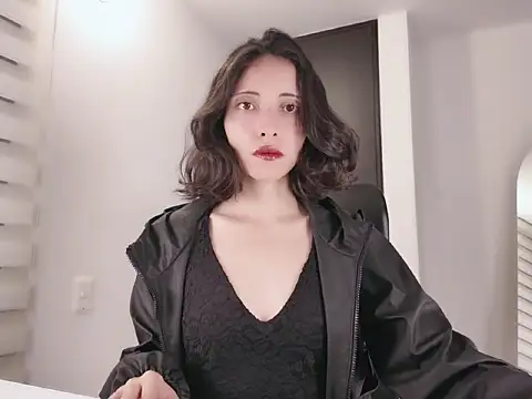 Snapshot of Edranah chatting on November 17, 2025, 10:36 pm Edranah online show from November 17, 2025, 10:36 pm