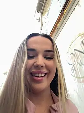 EvaSunderland online show from May 23, 2026, 3:33 pm