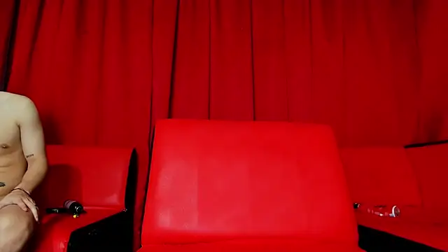 Snapshot of Extreme_Team8 chatting on March 21, 2025, 4:51 pm Extreme Team8 online show from March 21, 2025, 4:51 pm