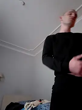 Bartzrl online show from September 15, 2025, 1:22 pm