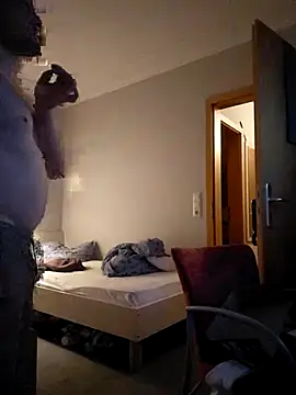 Bartzrl online show from October 14, 2025, 9:04 pm