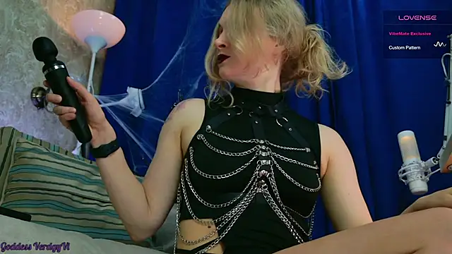 Snapshot of VerdgyMiller chatting on October 28, 2025, 6:56 am VerdgyMiller online show from October 28, 2025, 6:56 am