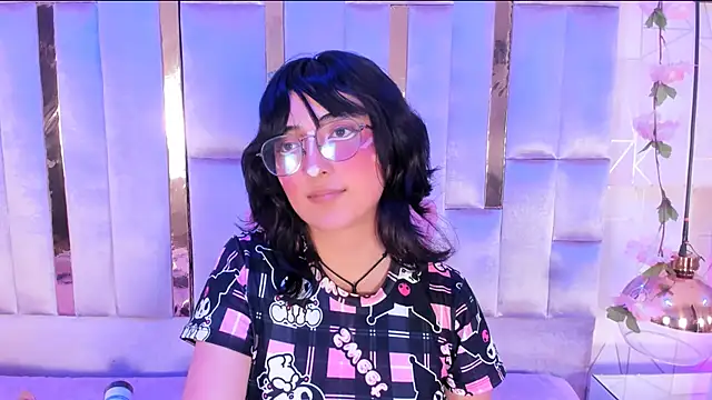 SaraMartini1 online show from March 11, 2025, 10:51 am