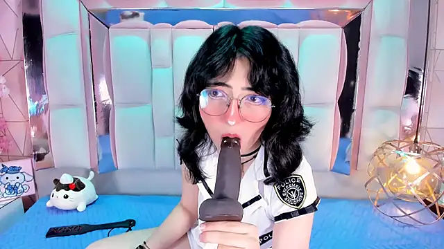 SaraMartini1 online show from September 20, 2025, 6:07 am