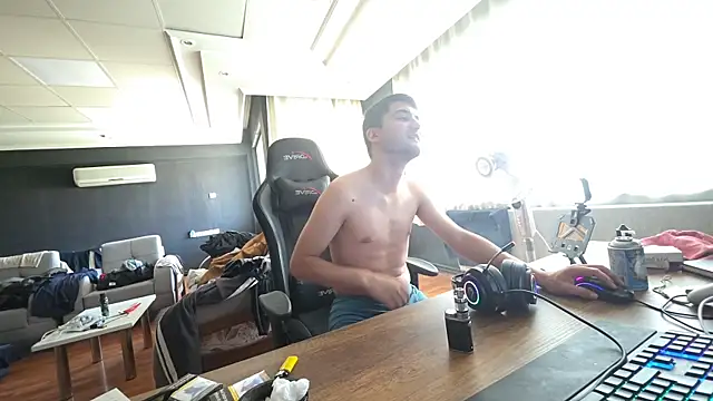 Snapshot of istebenboylebiradamim chatting on November 9, 2025, 11:03 am istebenboylebiradamim online show from November 9, 2025, 11:03 am