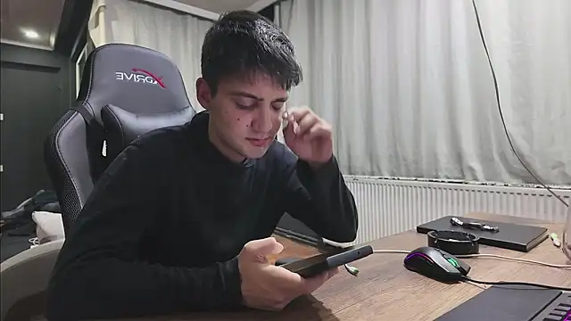 Snapshot of istebenboylebiradamim chatting on December 12, 2024, 6:21 pm istebenboylebiradamim online show from December 12, 2024, 6:21 pm