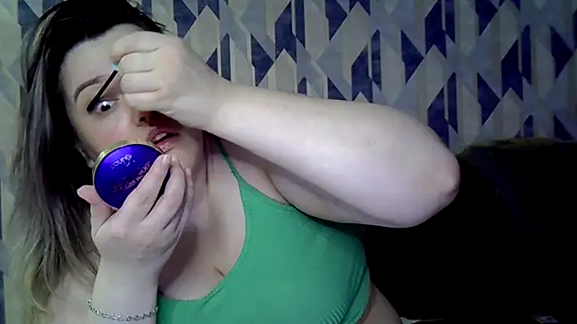 AnitaWillias online show from December 3, 2025, 6:18 pm