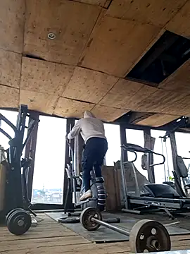 Petrossa online show from November 26, 2025, 5:51 am