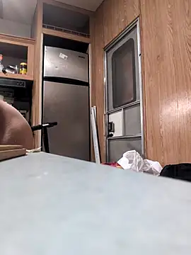 Snapshot of WilldoPita chatting on November 24, 2025, 8:03 am WilldoPita online show from November 24, 2025, 8:03 am