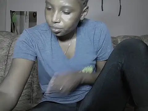 Snapshot of SweetWhisper chatting on February 16, 2026, 2:59 pm SweetWhisper online show from February 16, 2026, 2:59 pm