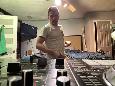 trash4cash online show from January 15, 2026, 10:57 pm