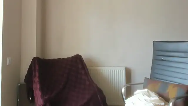 Snapshot of LilliLowexox chatting on July 23, 2026, 10:01 am LilliLowexox online show from July 23, 2026, 10:01 am