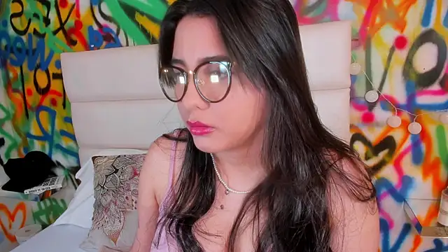 Liana Bernocchi online show from November 23, 2025, 8:52 pm