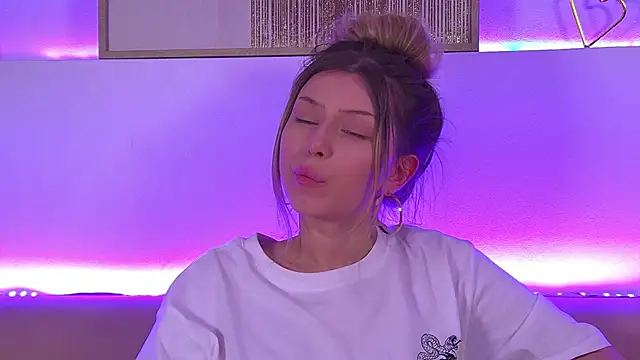 LiliaBianka online show from March 18, 2025, 12:39 pm