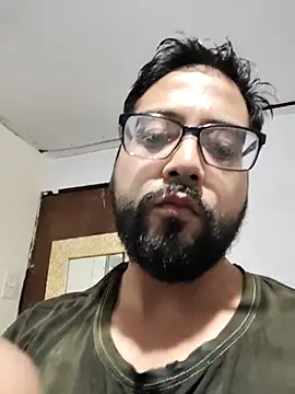 Snapshot of Rikipollav chatting on January 31, 2026, 9:46 pm Rikipollav online show from January 31, 2026, 9:46 pm