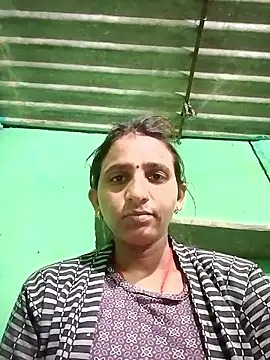 Baby  Shreya online show from November 11, 2025, 9:42 pm