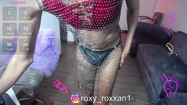 roxy roxxan online show from September 17, 2025, 1:02 pm