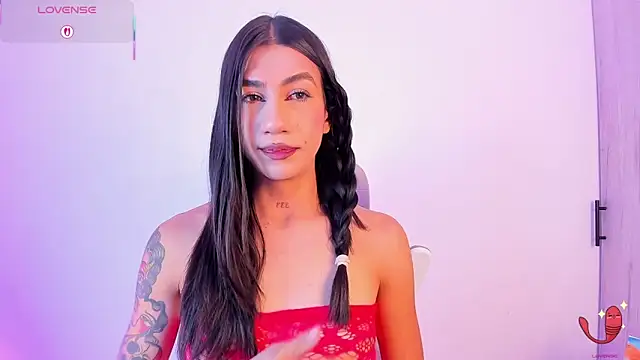 sofiaa grey  online show from November 24, 2025, 12:27 pm