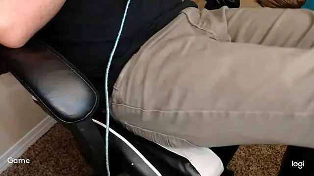 Snapshot of Hellojeremy chatting on October 27, 2025, 5:47 pm Hellojeremy online show from October 27, 2025, 5:47 pm