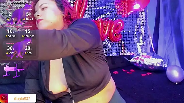 Shayla27 online show from February 11, 2025, 11:12 pm