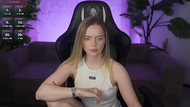 Cassy-Celestial  online show from April 5, 2026, 7:26 am