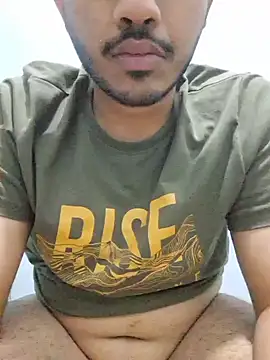 Snapshot of alesssterling chatting on December 22, 2025, 3:23 pm alesssterling online show from December 22, 2025, 3:23 pm