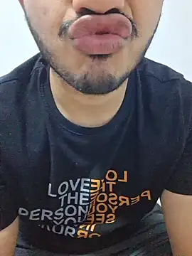 alesssterling online show from March 6, 2026, 6:41 am