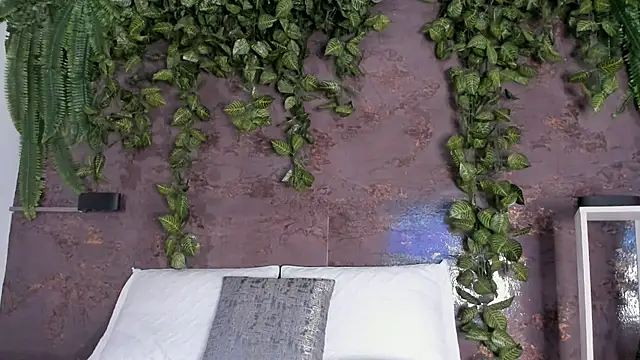 Snapshot of emily_hunter12 chatting on April 13, 2026, 11:58 am emily hunter12 online show from April 13, 2026, 11:58 am