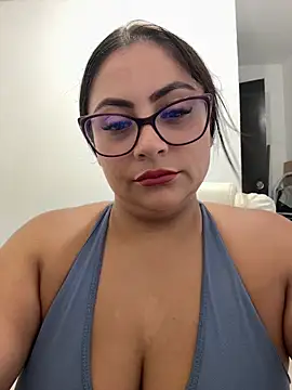 Snapshot of Sol_biglips chatting on February 27, 2026, 4:40 pm Sol biglips online show from February 27, 2026, 4:40 pm