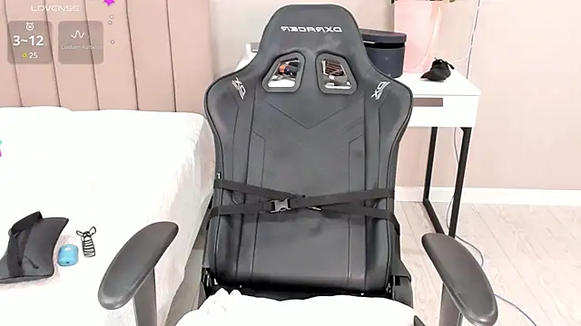 aya shy online show from February 16, 2025, 4:21 pm