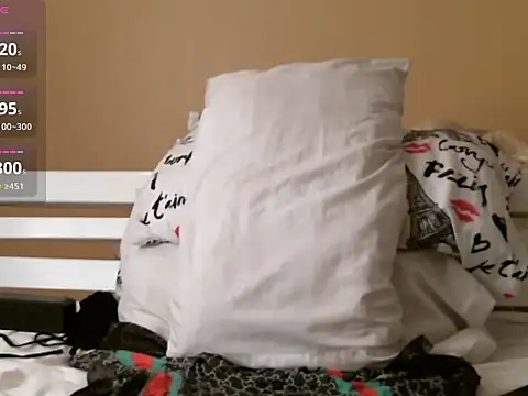 Snapshot of black_sexy_queen chatting on February 21, 2026, 9:06 pm black sexy queen online show from February 21, 2026, 9:06 pm