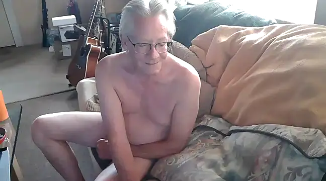 Snapshot of Bramro409 chatting on March 20, 2025, 6:20 pm Bramro409 online show from March 20, 2025, 6:20 pm