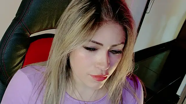 Snapshot of Natalia_Montoya chatting on January 6, 2026, 11:53 pm Natalia Montoya online show from January 6, 2026, 11:53 pm