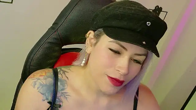 Snapshot of Natalia_Montoya chatting on April 7, 2026, 1:40 am Natalia Montoya online show from April 7, 2026, 1:40 am