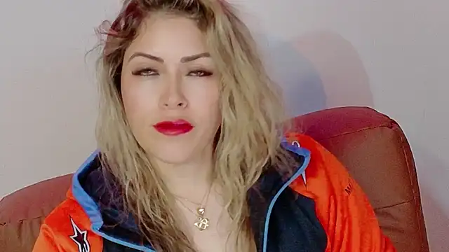 Snapshot of Natalia_Montoya chatting on December 17, 2025, 1:54 am Natalia Montoya online show from December 17, 2025, 1:54 am