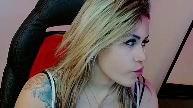 Snapshot of Natalia_Montoya chatting on January 12, 2026, 5:14 am Natalia Montoya online show from January 12, 2026, 5:14 am